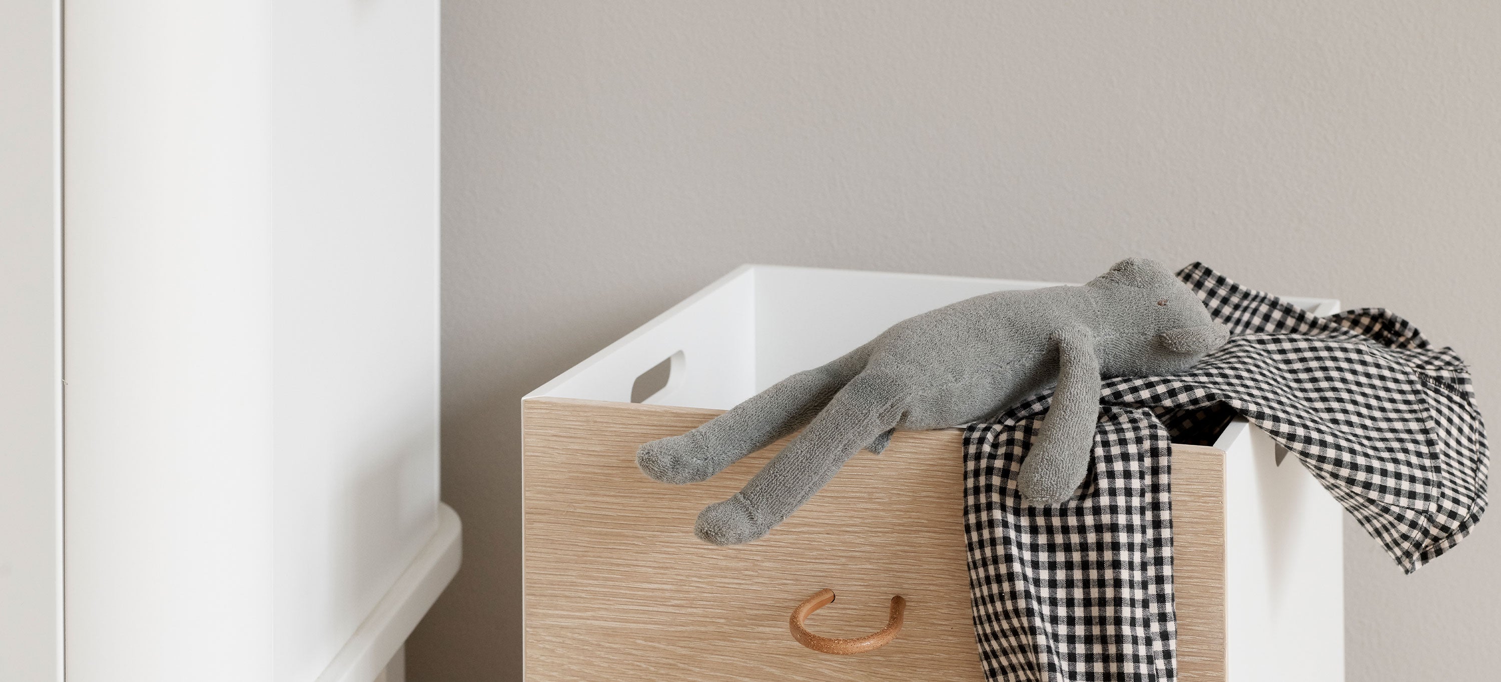 Reoler - Oliver Furniture