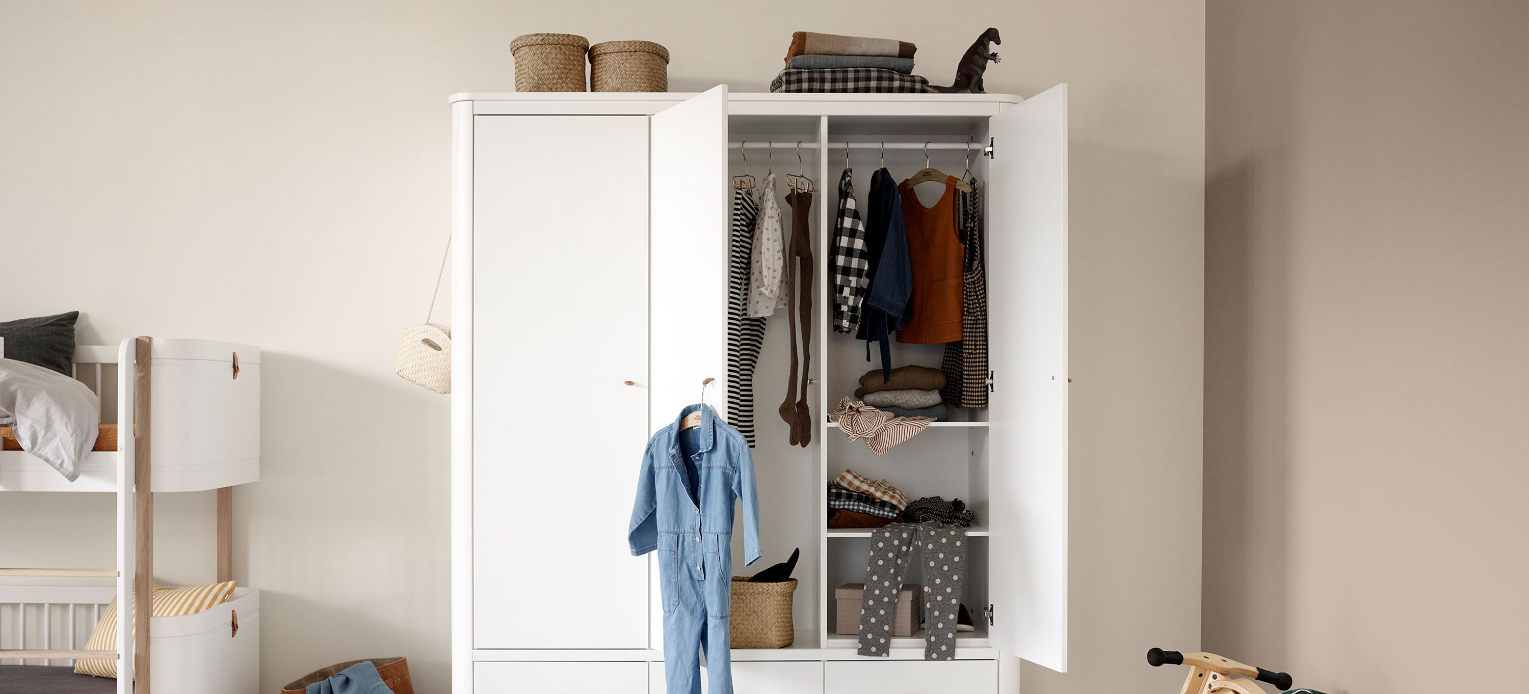 Klædeskabe - Oliver Furniture