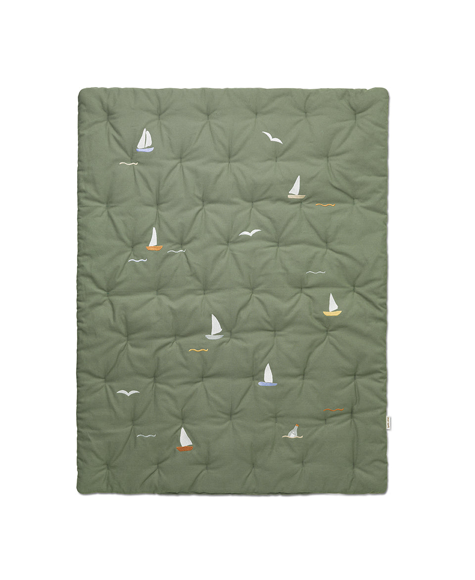 Meri legemadras, Sailboats