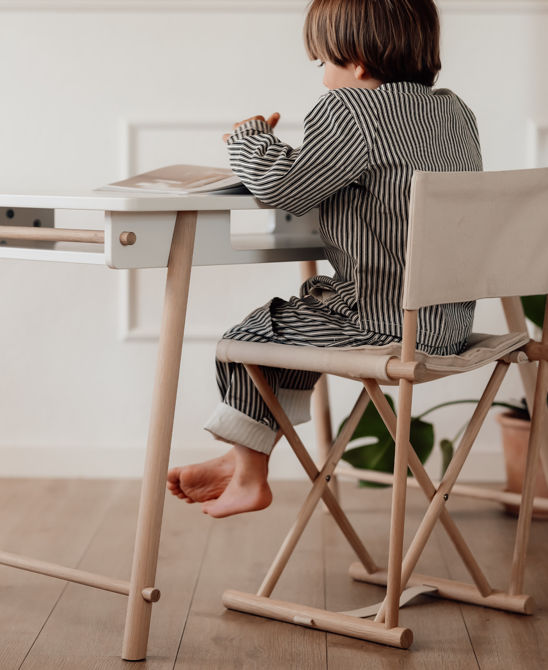 Camp juniorstol, eg/ufarvet