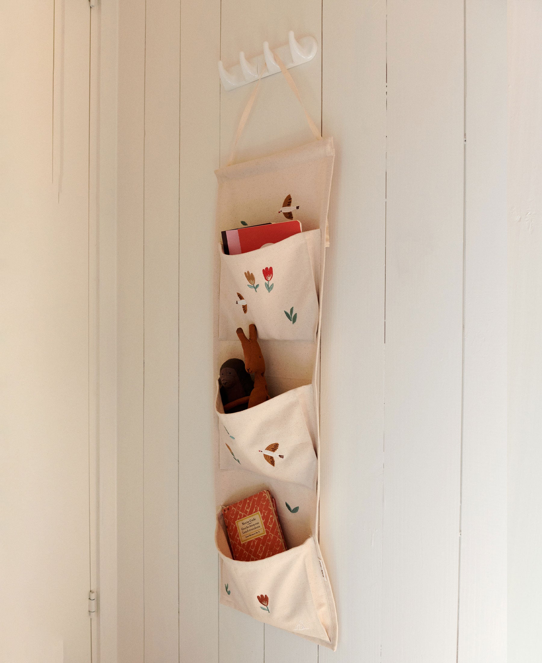 Pippa organiser, Songbirds